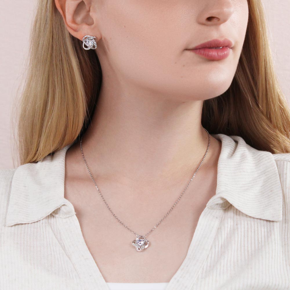 To My Loving Mom | I Love You | Love Knot Necklace